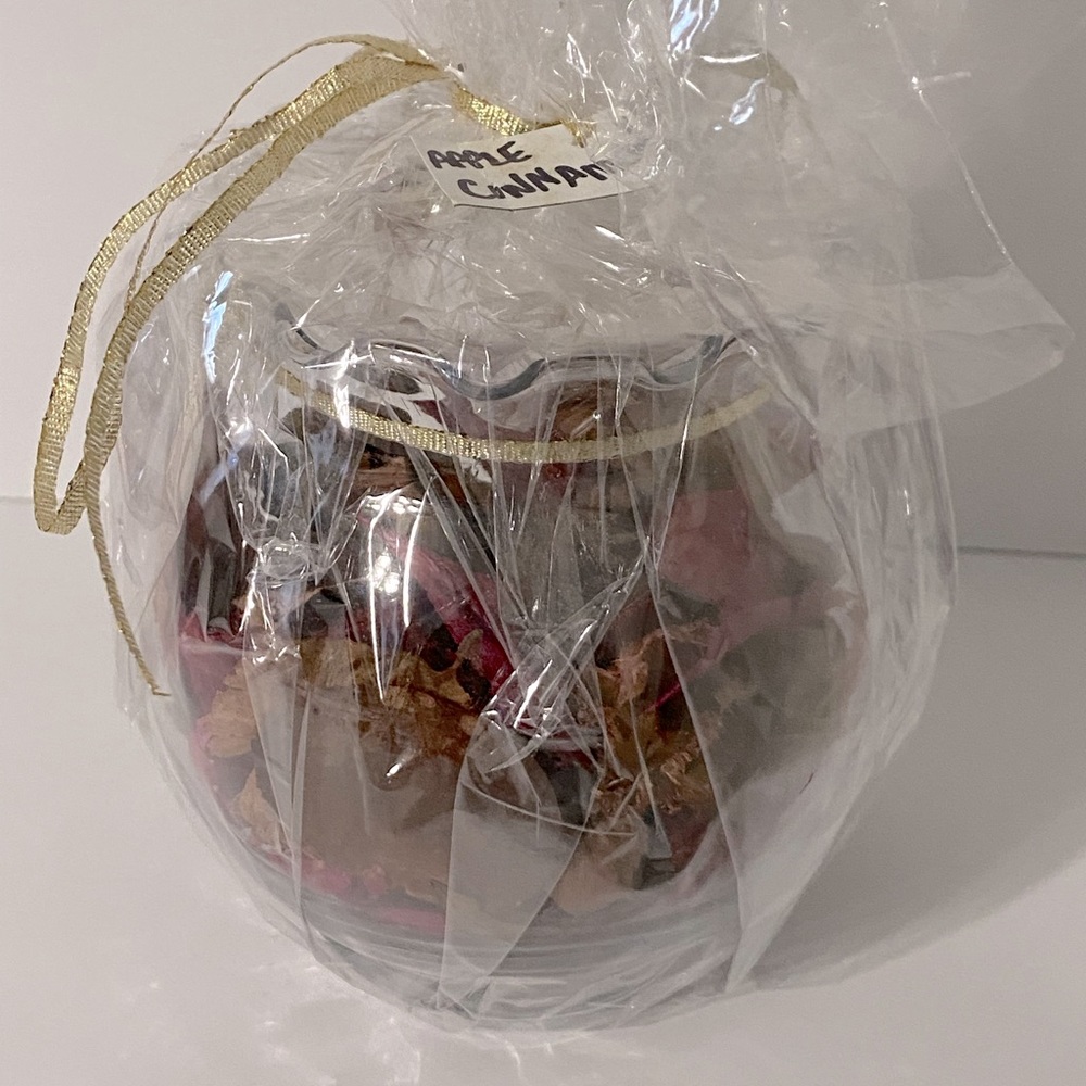 Handmade Apple Cinnamon Scented Potpourri Decor